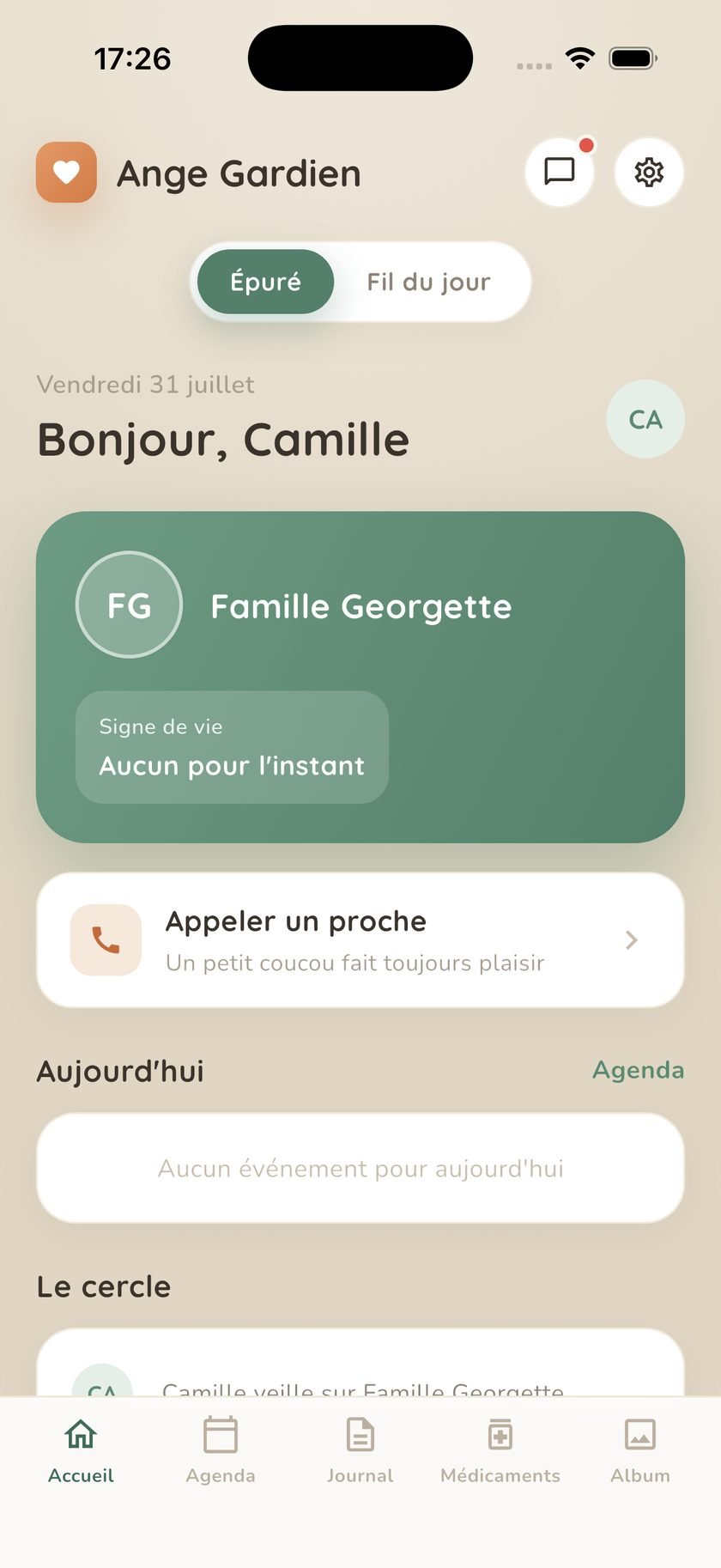 Le tableau de bord de la famille : le fil du jour, les nouvelles du proche et les rendez-vous à venir.